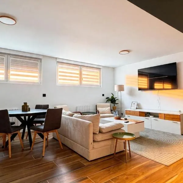 2 Luxury & Ultra-Comfort Bedrooms, Private Parking, #1, viešbutis mieste Blocheimas