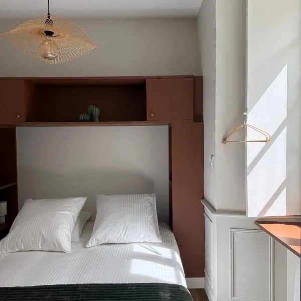Appartement rénové accès rapide Rennes Saint-Malo, hotell i La Chapelle-des-Fougeretz