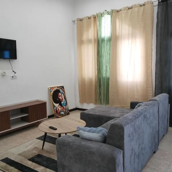 TOPKLASS HOMEs 2, hotell i Praia