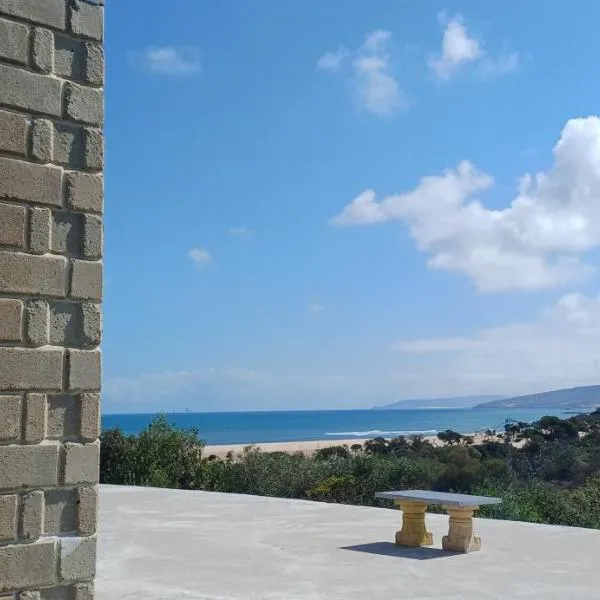 Caslune, Hotel in El Bidha