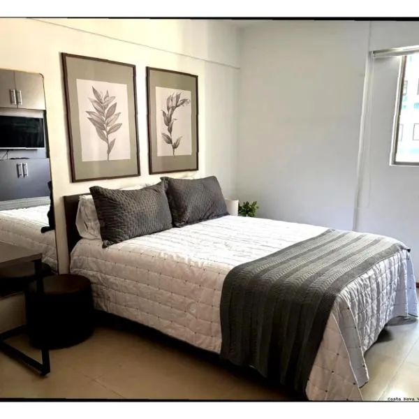 Flat em Ponta Verde - Costa Nova VIP, 1 Quarto perto da Praia, hotel em Maceió
