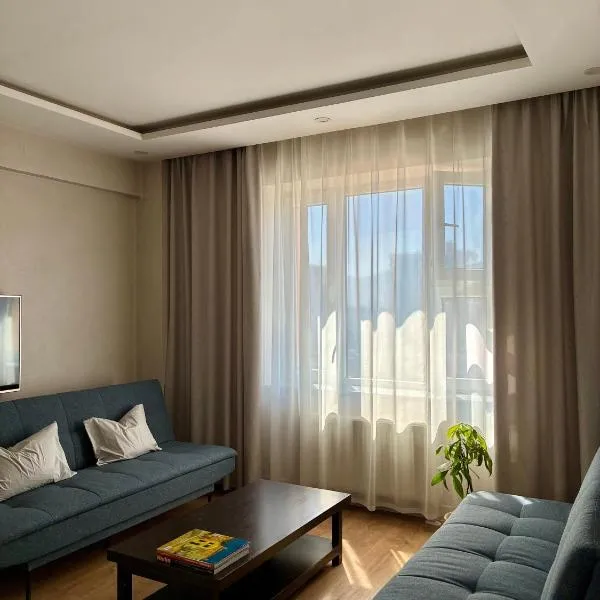 NEAT Minimal Apartment in Convenient Spot!, hotel in Ulaanbaatar