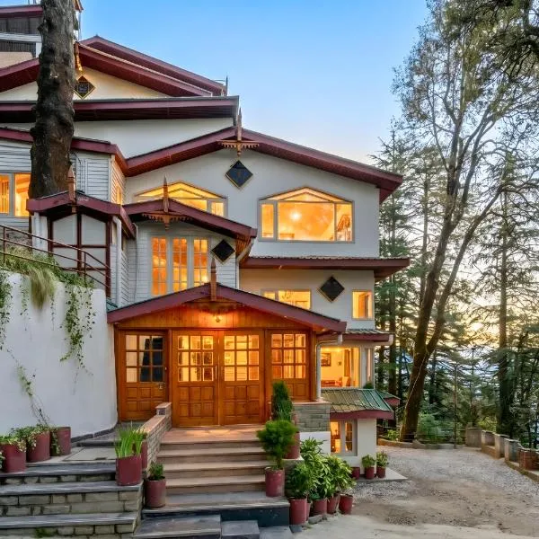Shimla में, होटल juSTa Darkwood Lodge & Spa 10 mins from Mall Road