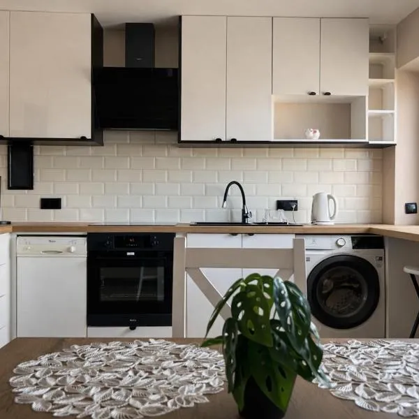 Stylish room with balcony Metro WiFi 1Gbs – hotel w Warszawie