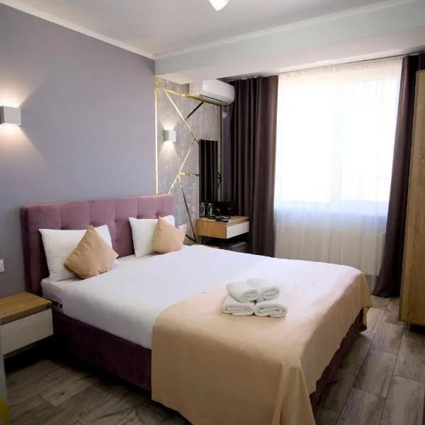 Hotel Paris & SPA, hotel u gradu Čišinau