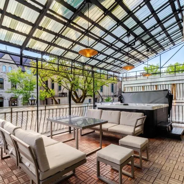 Theatre Hotel by Lodgo, Hotel in Montreal