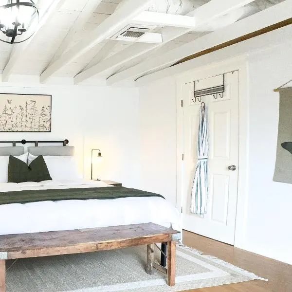 3BR XL BATH 5 min to Downtown Large Gated Parking, hotel di San Antonio