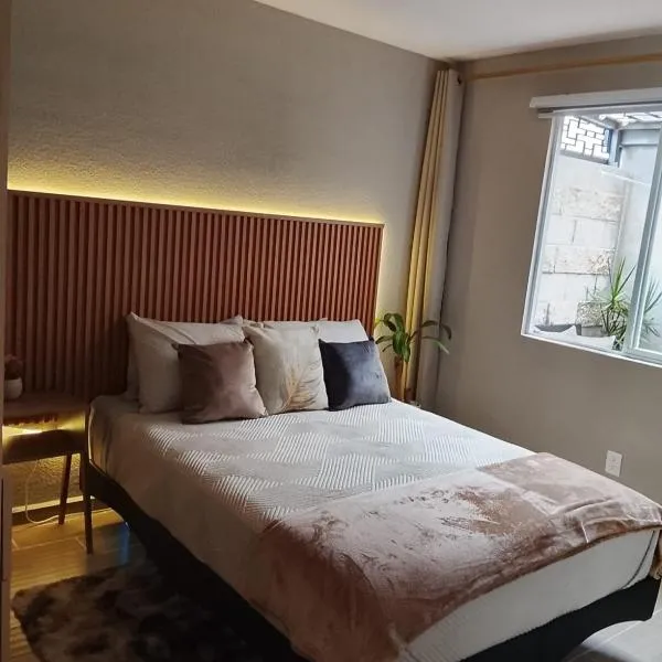 Depto Moderno Cerca de AIFA estacionamiento wifi, hotel a Santa Cruz Tecamac