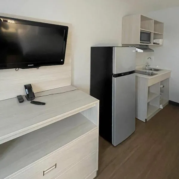 Suburban Studios Syracuse Carrier Circle, hotell sihtkohas East Syracuse