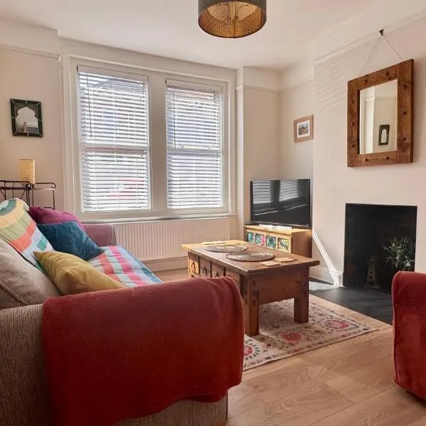 Peaceful, relaxing cottage, hotell i Bournemouth