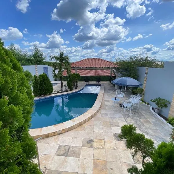 Casa ampla com piscina, hotell i São Raimundo Nonato