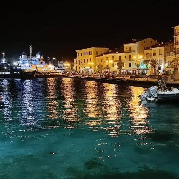 Perla di mare, hotel u gradu La Madalena