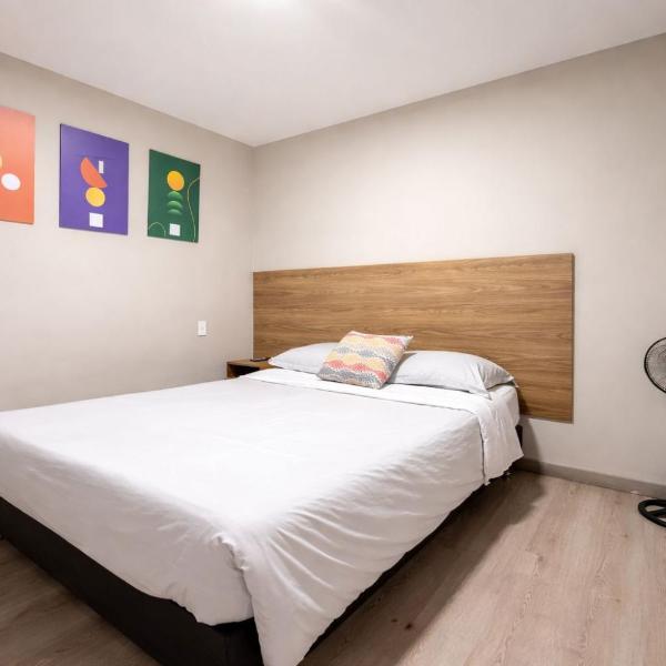 Aparta estudio cerca al Parque Lleras MAN202 By Roots Rentals, Medellín