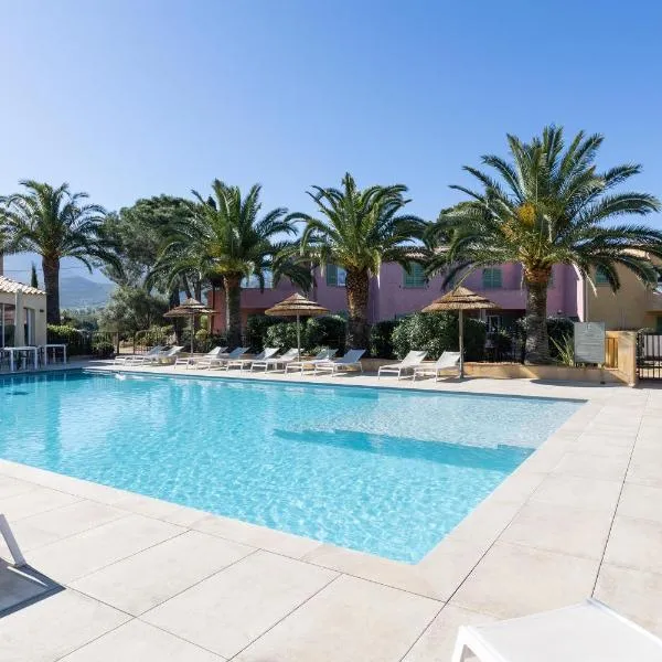 Appartement résidence avec piscine、カルヴィのホテル