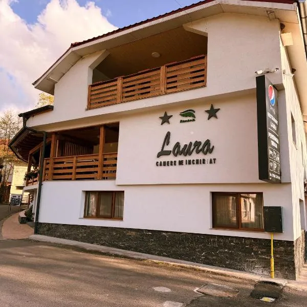 Pensiunea Laura、Chişcăuのホテル