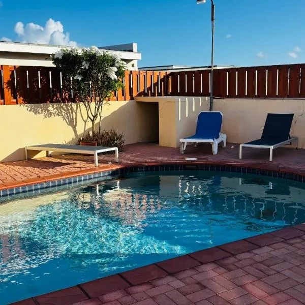 Ensuite Condo Aruba, hotel sa Palm-Eagle Beach