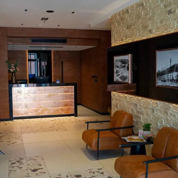 Hotel Central, hotel en Inđija