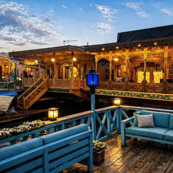 The Heritage Group of Houseboats, hotel i Srinagar