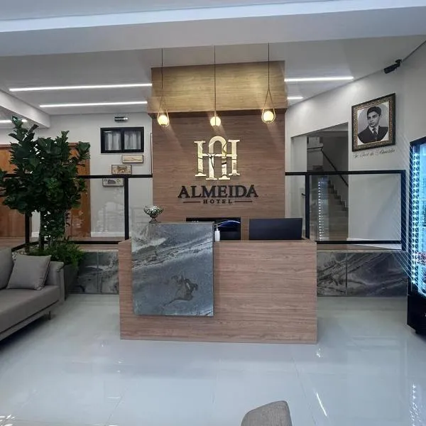 Hotel Almeida, hotel u gradu Montes Klaros