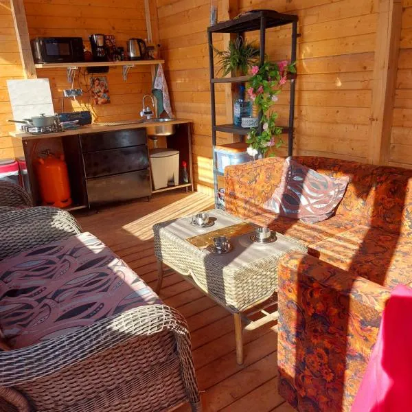 Pori-Kõrtsi talu, hotel en Nasja