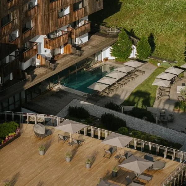 Hotel Cristal, hotel em Obereggen