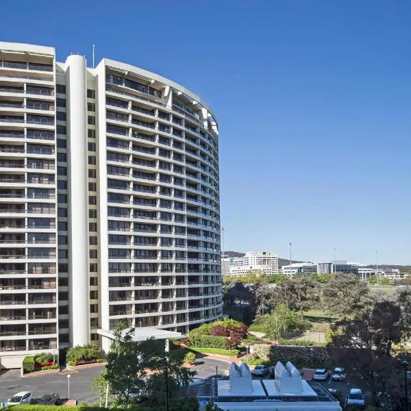 BreakFree Capital Tower Apartments, hotel in Canberra