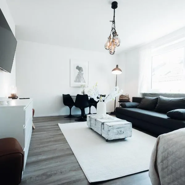1 BR Studio - ZENTRAL - PARKHAUS - BUSINESS - KAFFEE - NETFLIX - SMART TV - KÜCHE, hotel i Wiesbaden