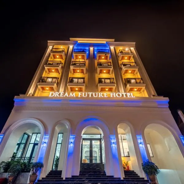Dream Future VangVieng Hotel, hotel em Vang Vieng