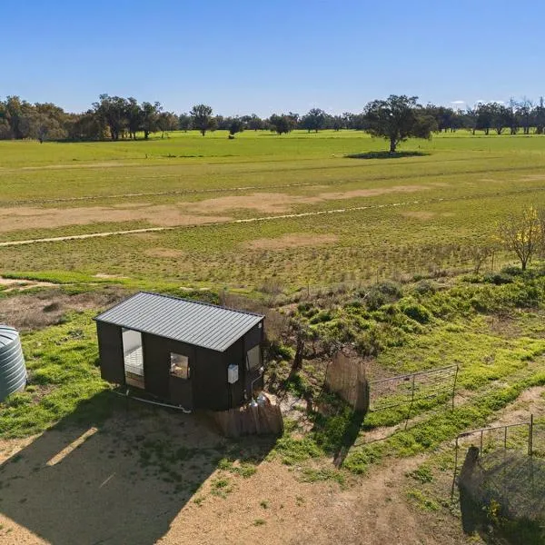 Starry Night Farmstay by Tiny Away, hotel di Forbes
