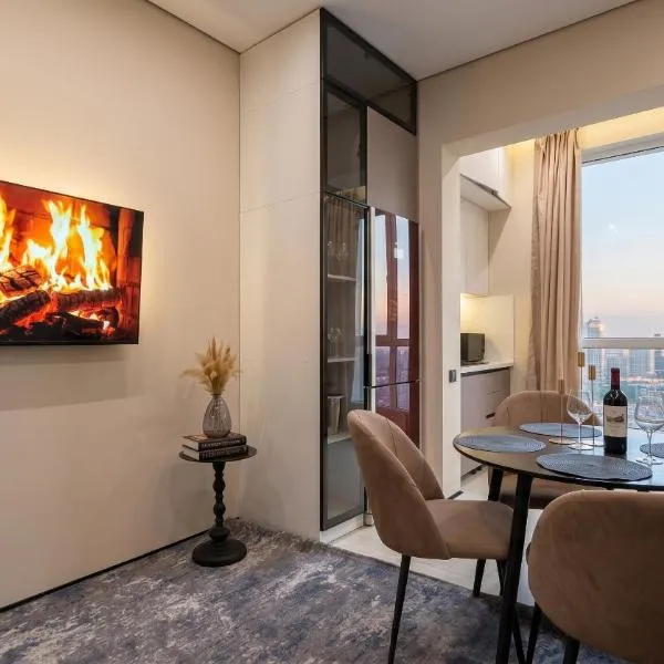 Luxury Sky Apartment in Comfort City, hotel din Almatî