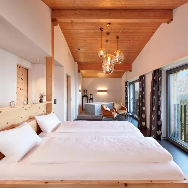 Berghotel Mettmen, hótel í Schwanden