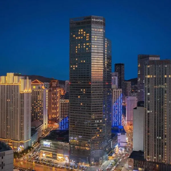 Novotel Dalian Zhongshan Square, khách sạn ở Đại Liên