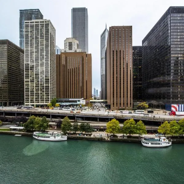 Hyatt Regency Chicago, hotel Chicagóban