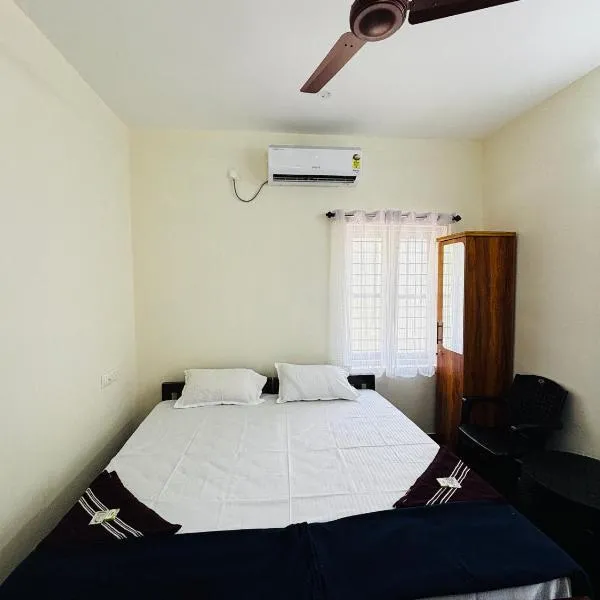 Babuloos Homestay, hotelli kohteessa Varkala