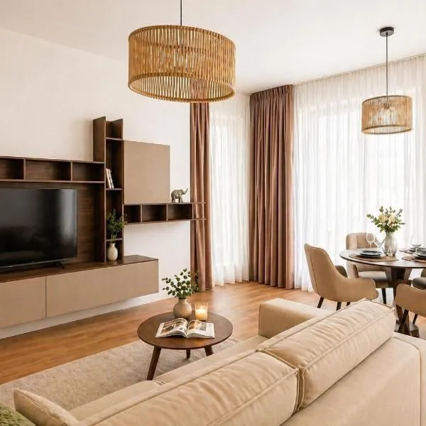 Luxury Apartment with Parking - Self Check in- North Bucharest, hotel din Voluntari