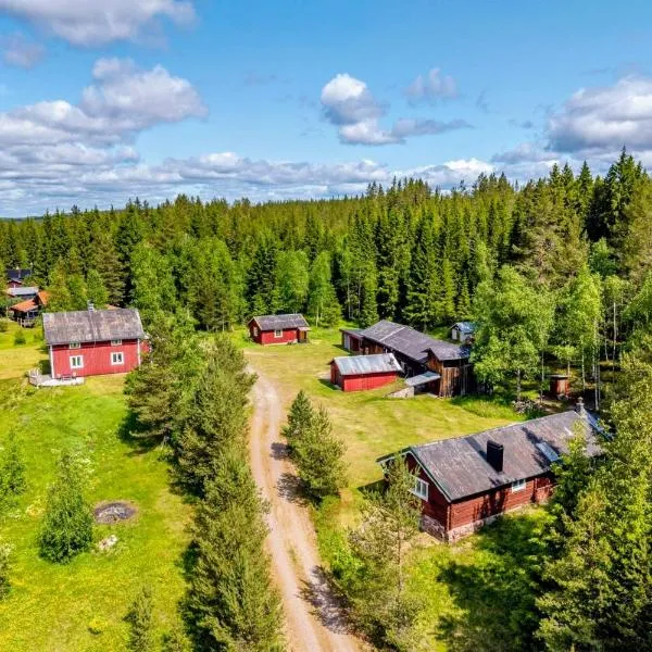 Lilla Åsbo Gård، فندق في Husvallsgölen