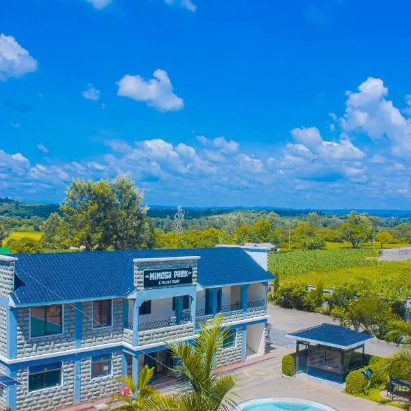 Mimosa Park and Island Camp Sagana, hotel i Sagana
