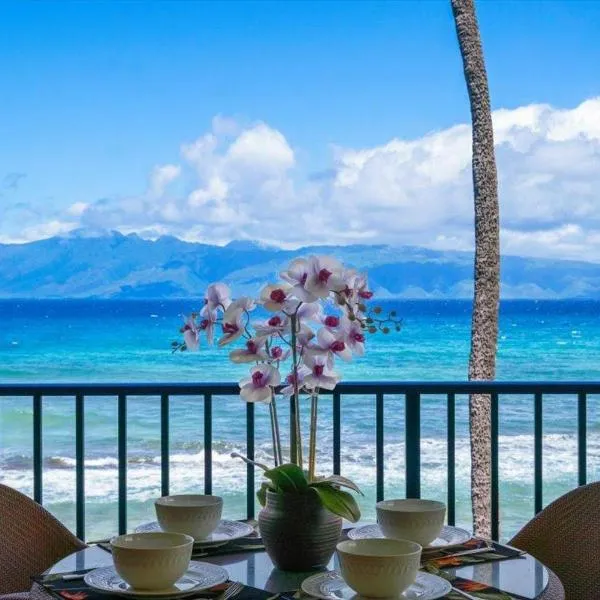 Oceanfront Remodeled-30 Feet to Ocean-Central AC-Highly Sought After, hotel en Lahaina