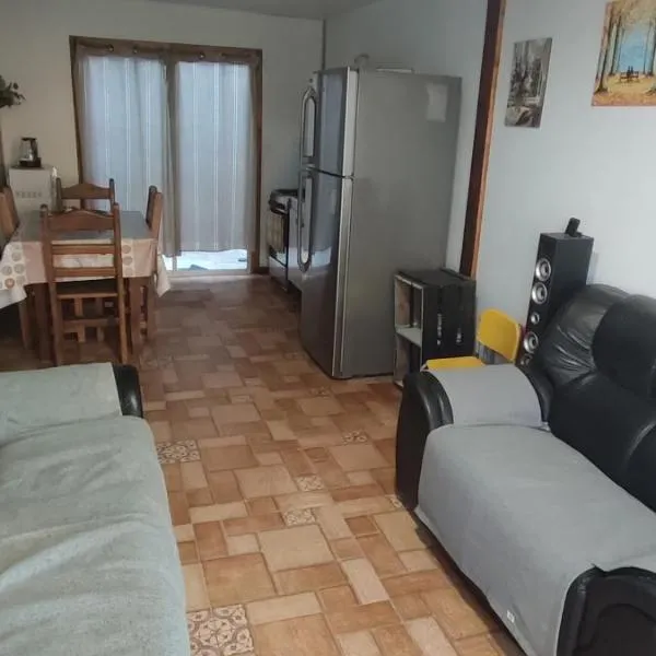 Cabaña Dos Pinos, hotel v mestu Durazno