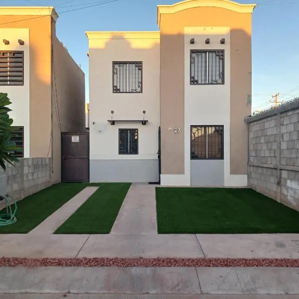 Vivienda completa 2 plantas, y privada con acceso controlado, viešbutis mieste Hermosiljas