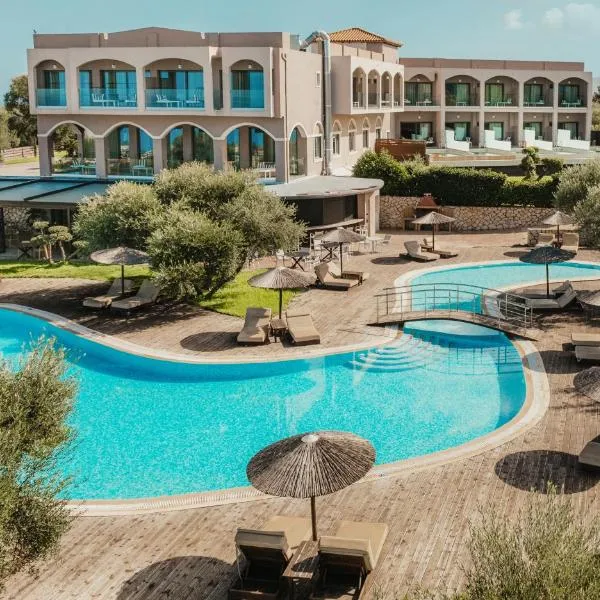 Elegance Luxury Executive Suites - Adults Only, hotel i Tragaki