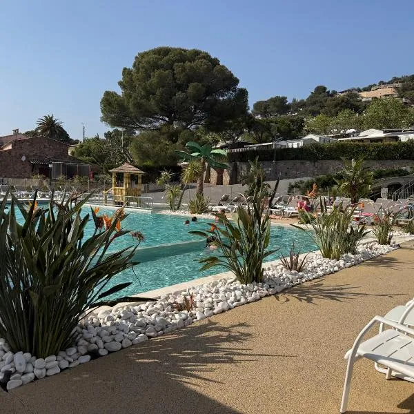Ethan, hotell i Saint-Raphaël