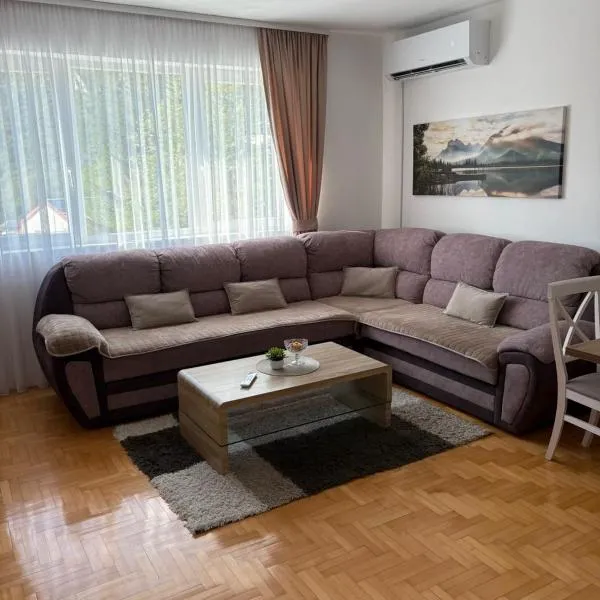 Apartment Varezić, hotel a Plužine
