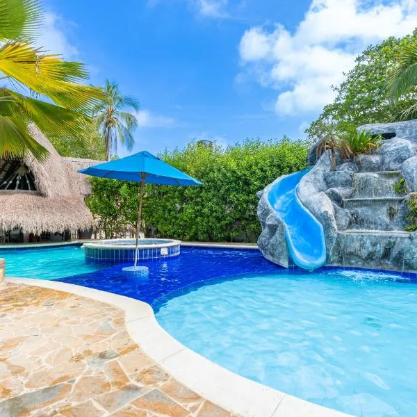 Cabañas Aqua Blue Coveñas – hotel w mieście Coveñas