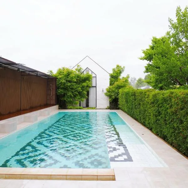 Phuping Valley Resort، فندق في تاك