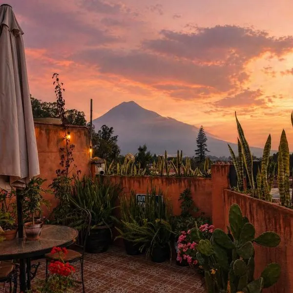 안티과 과테말라에 위치한 호텔 Mazaryk Bed and Breakfast