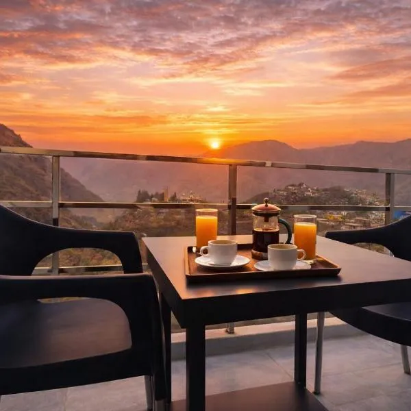Hollywood Spring Resort, Mussoorie - #Scenic Mountain View #Parking #Restaurant #Balcony #Top Rated #Most Awarded #Spacious Rooms #Guest Preferred, hotel di Mussoorie