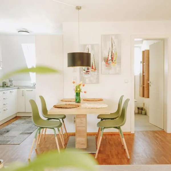 SEEMOMENTE Premium Apartment Bodensee Familienfreundlich 3 Zimmer Balkon Messe Spieleland,梅肯博伊倫的飯店