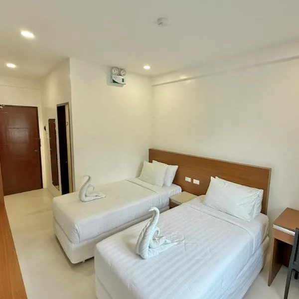 Cris Inn Samal, ξενοδοχείο σε Samal