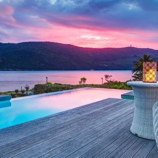 Amanzi Island Boutique Hotel, hotel in Knysna
